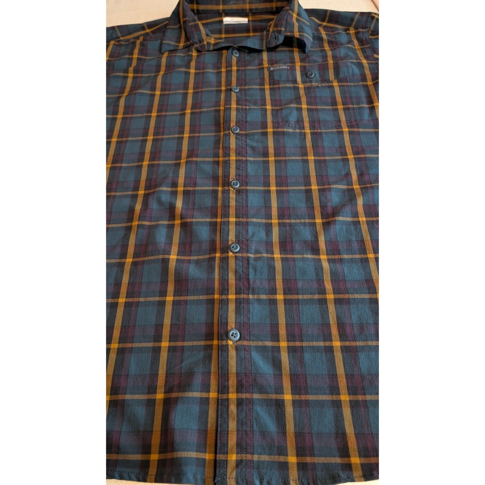 Men's Columbia Fall Plaid Short Sleeve Button Front Polyester Shirt Size XL